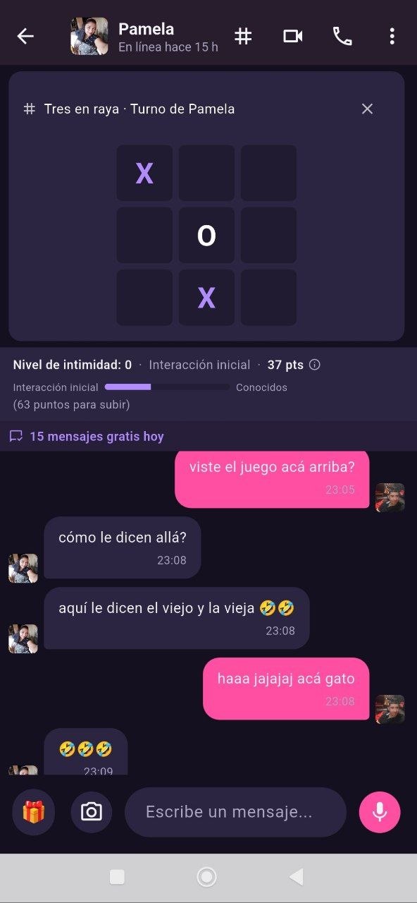 Chatea y juega en vivo